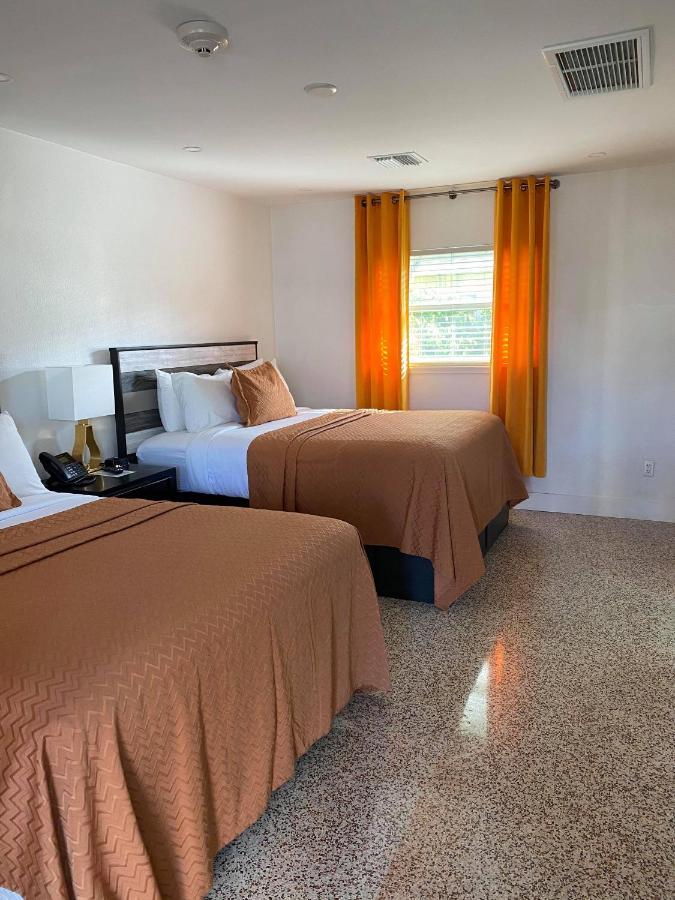 Captiva Beach Resort Point O'Rocks Екстериор снимка