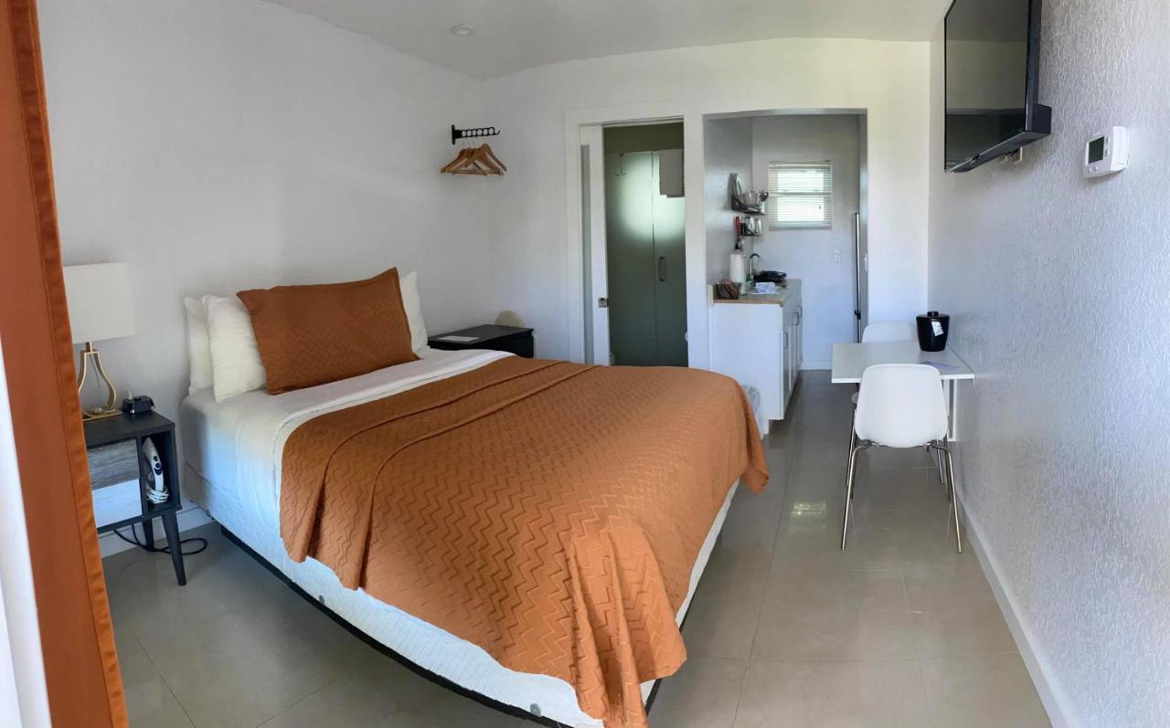 Captiva Beach Resort Point O'Rocks Екстериор снимка
