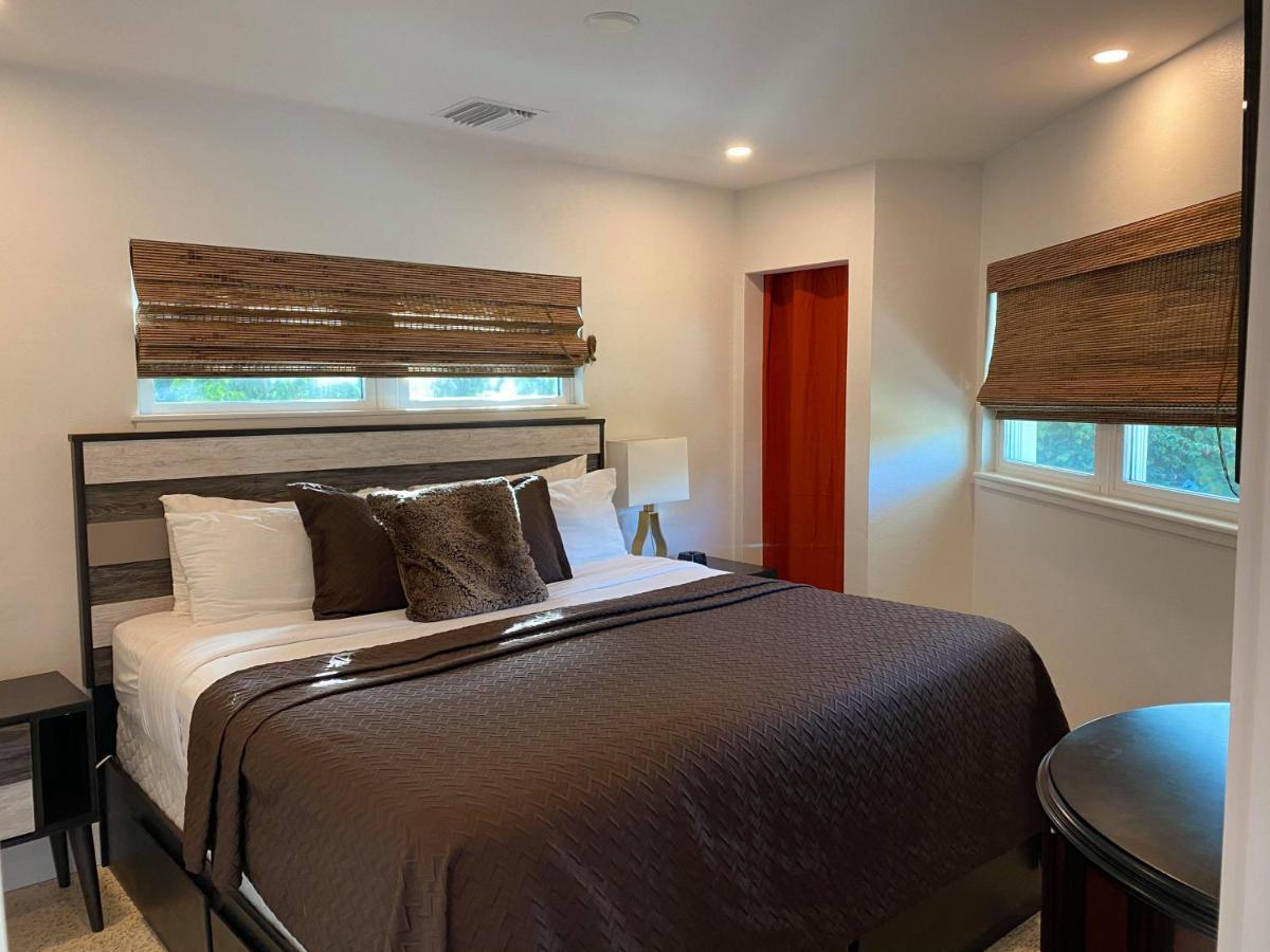 Captiva Beach Resort Point O'Rocks Екстериор снимка